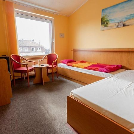 Penzion Skolicka Prag Exteriör bild