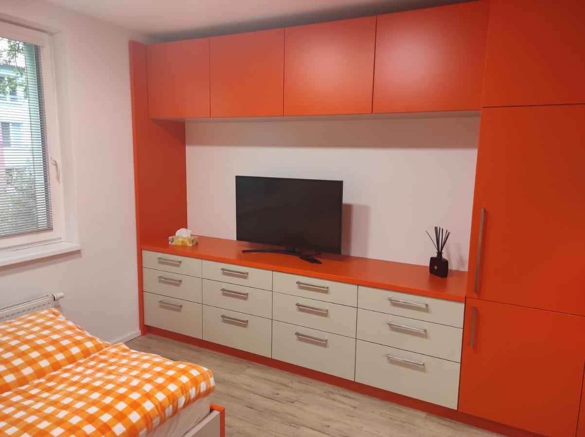 Penzion Skolicka Prag Exteriör bild