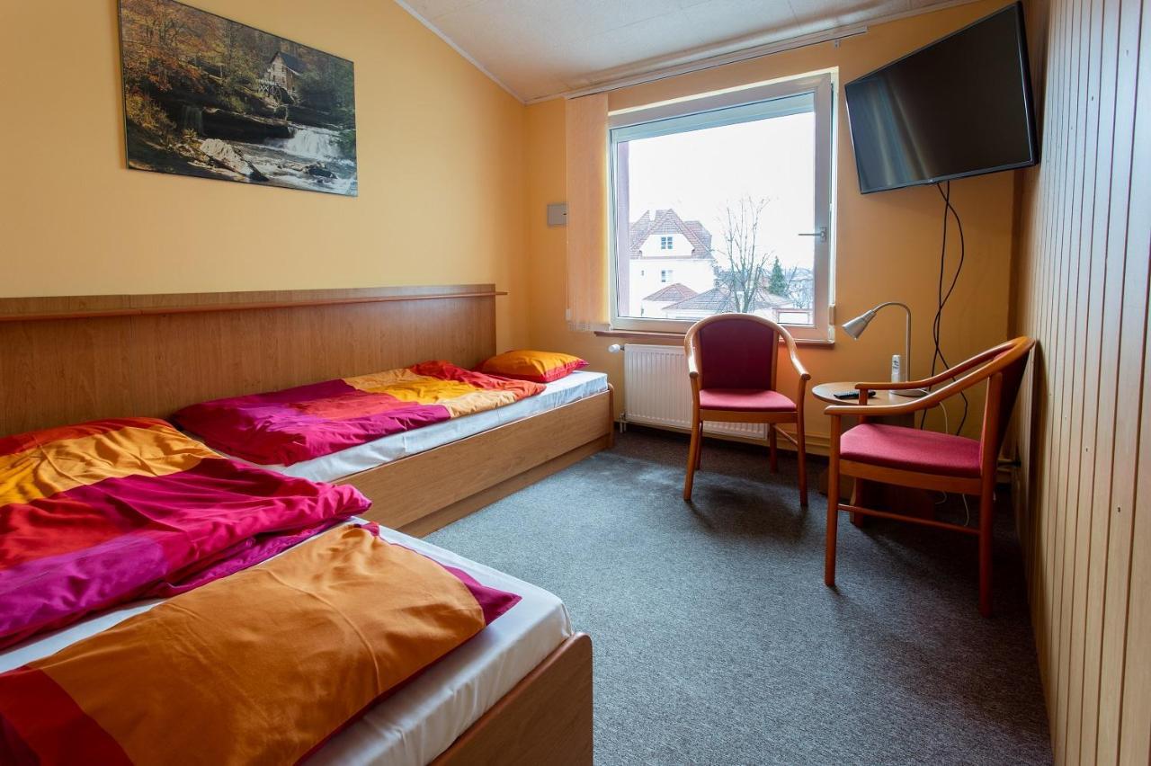 Penzion Skolicka Prag Exteriör bild